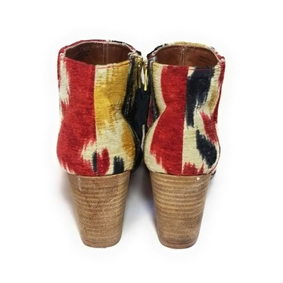 Anthropologie Miss Albright Boho Fabric Ikat Print Ankle Booties Womens Size 8.5 - Picture 4 of 8